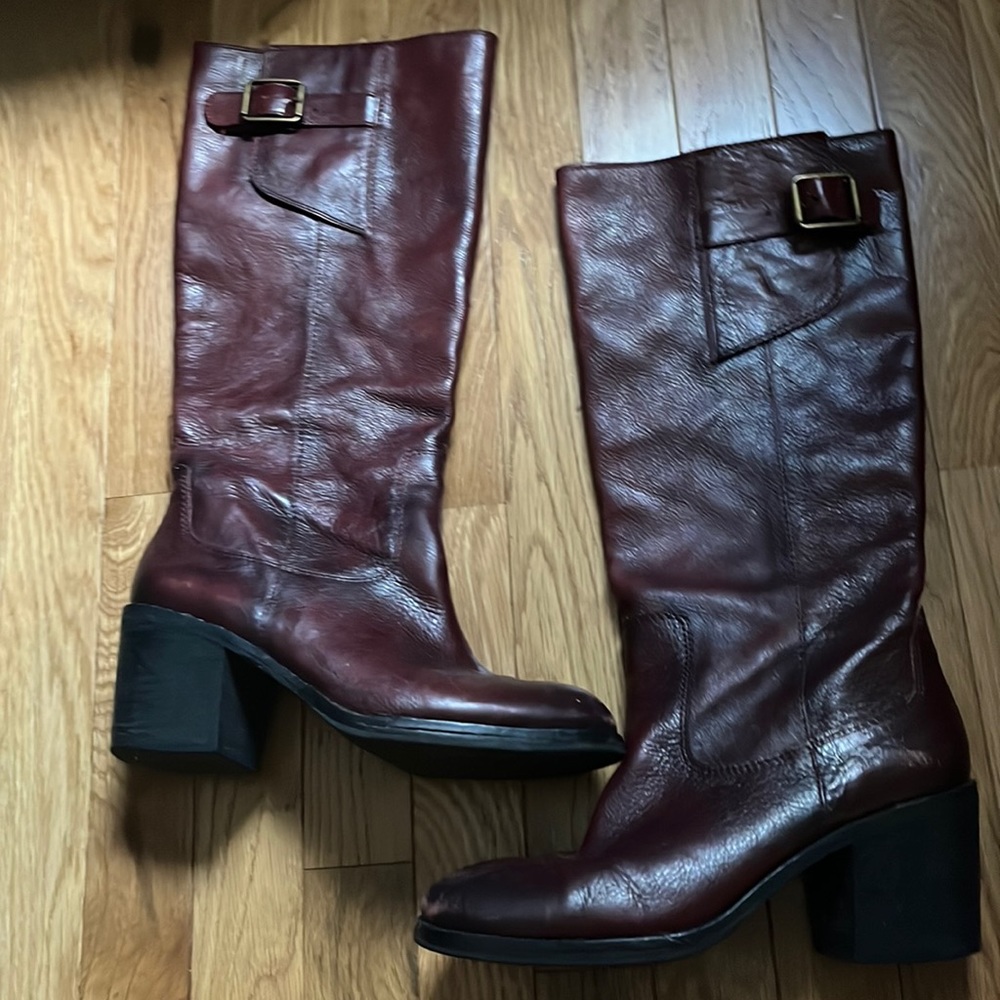 Brownish-red Lucky Brand tall boots. These have a distressed look.
